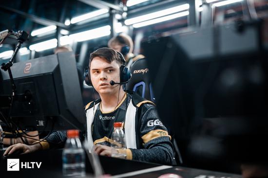 传闻： Passion UA 接近签下Complexity的选手