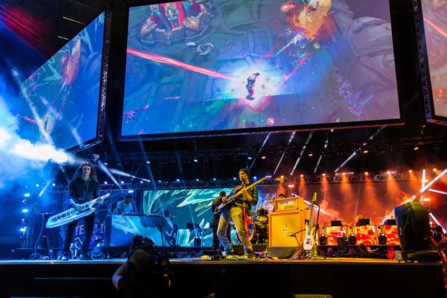 在2025年Starladder Major布达佩斯比赛中，技术问题导致比赛延迟